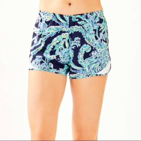 Lilly Pulitzer Luxletic Ocean Trail Shorts High Tide Navy Scuba Doo Sz.M - Picture 4 of 15